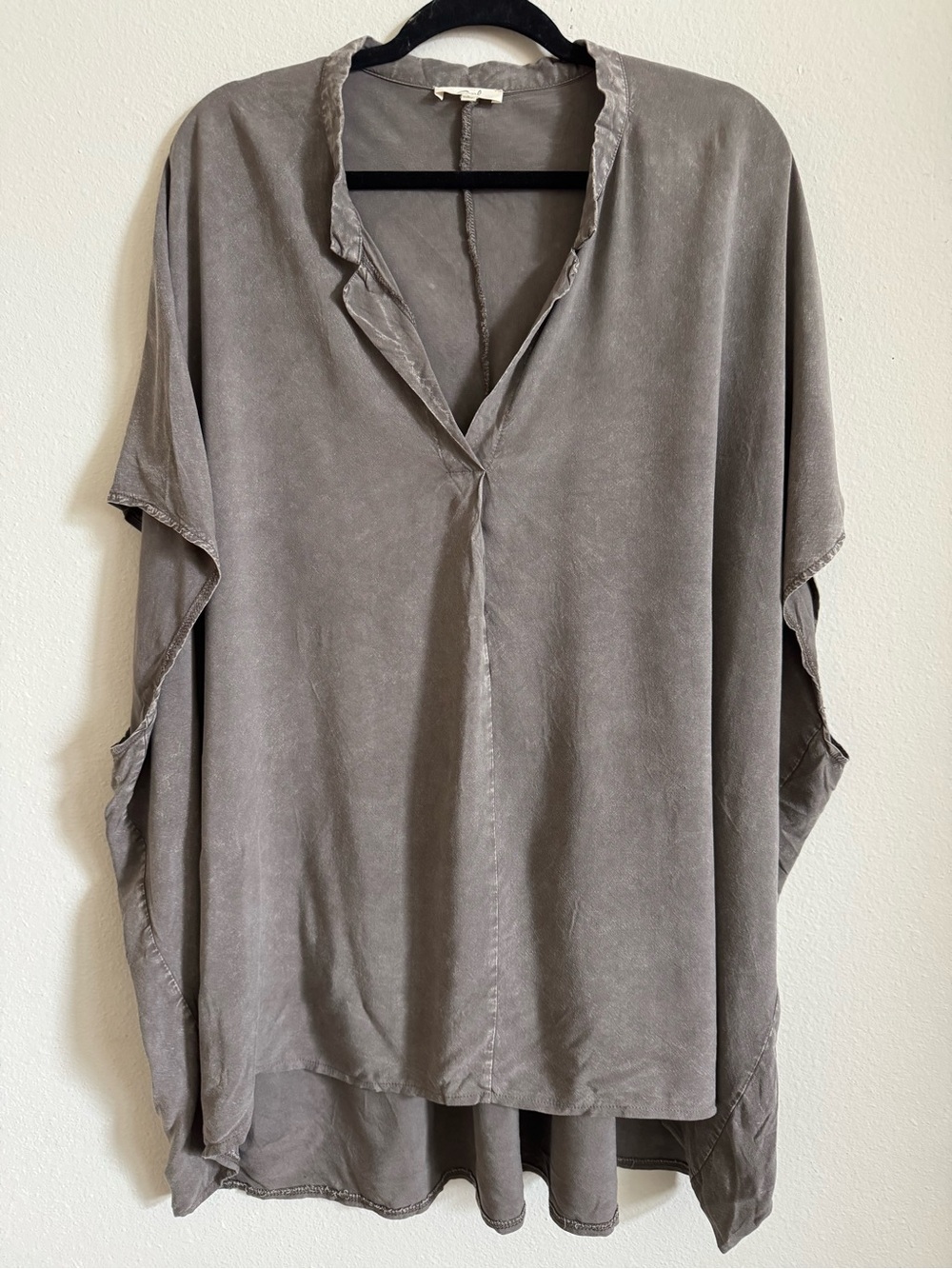Easel Los Angeles gray relaxed flowy oversized batwing tunic boho size L